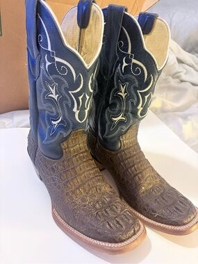 Brown Crocodile Print Western Cowboy Boots